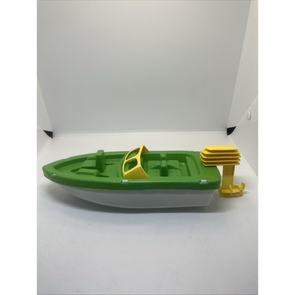 Vintage Processed Plastics Co speed boat motor boat, green & white & yellow, 11" - Picture 2 of 13